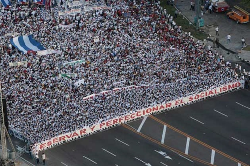 Primero de mayo, advertencia a enemigos y llamado a replantear prioridades