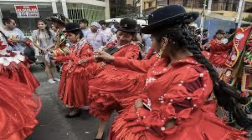 Danzas folklóricas en Bolivia