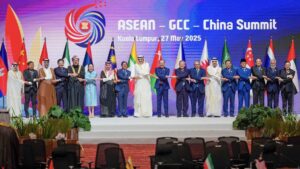 El nuevo "triángulo dorado" de Asia marca la pauta del continente